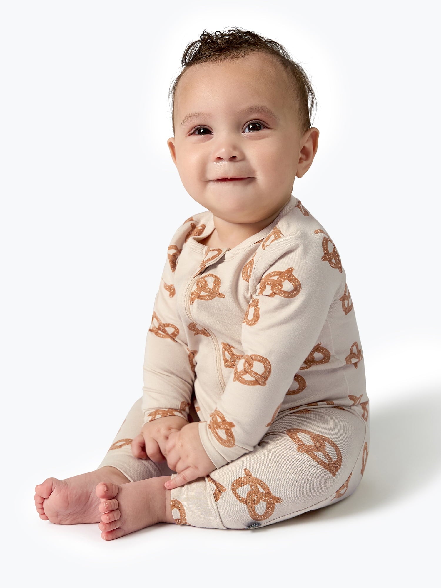 Modern Moments by Gerber Baby Neutral Super Soft Viscose Long Sleeve Coverall, Sizes Newborn - 12 Months